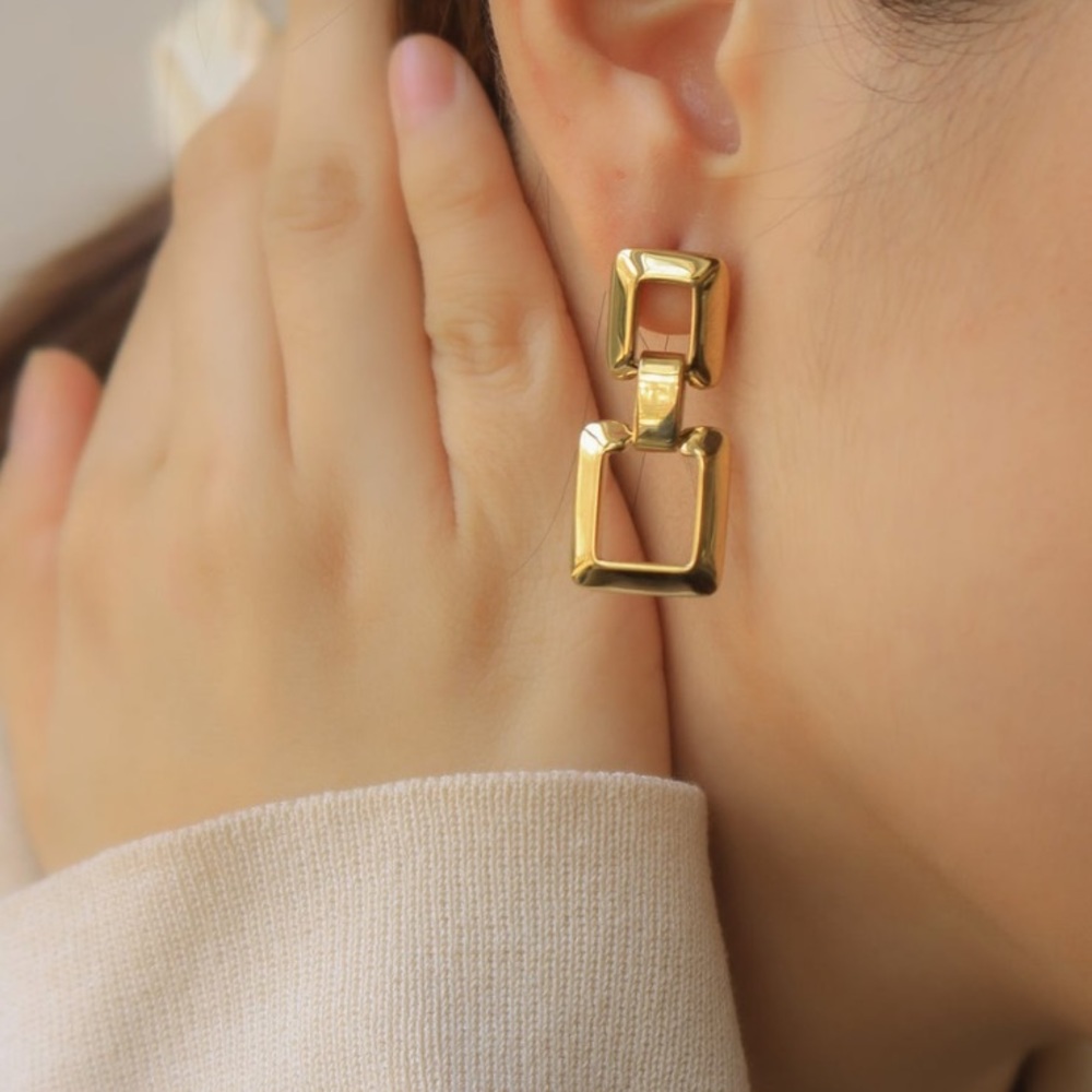 Waterproof Dangle Chain earrings - Picture 6 of 6